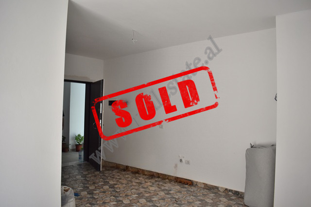 One bedroom apartment for sale in Linze in Tirana.
The apartment is located on the second floor of 